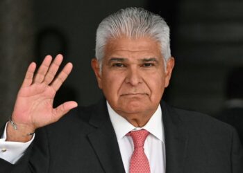 Presidente de Panamá advierte a Maduro sobre los efectos de desconocer la voluntad popular
