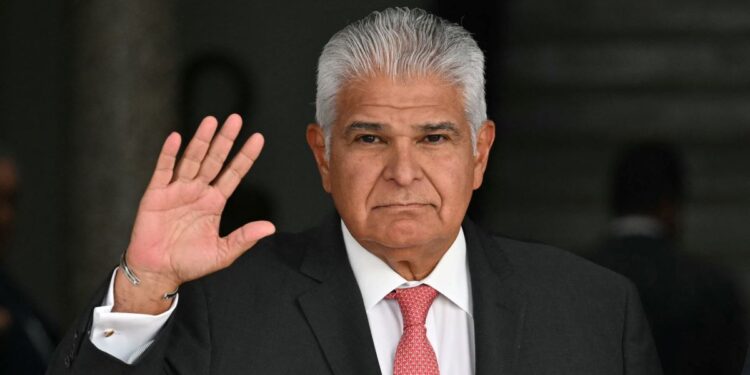 Presidente de Panamá advierte a Maduro sobre los efectos de desconocer la voluntad popular