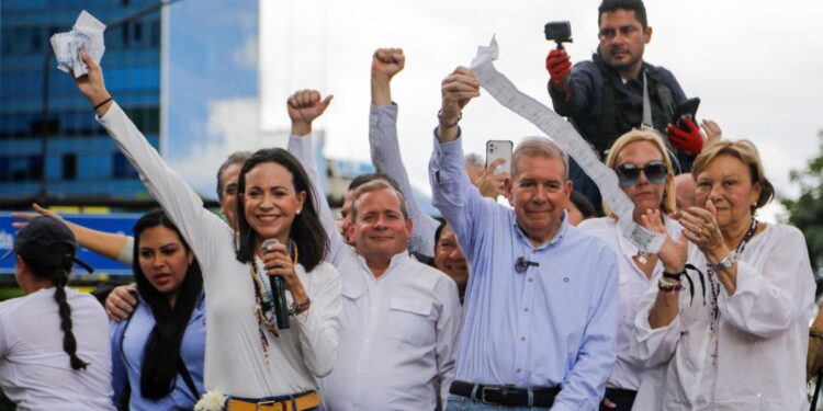 Dirigente opositor venezolano desafía al CNE y exige la publicación de actas