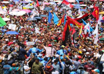 Pueblo de Valera recibe con entusiasmo desbordante al presidente y candidato del GPPSB, Nicolás Maduro