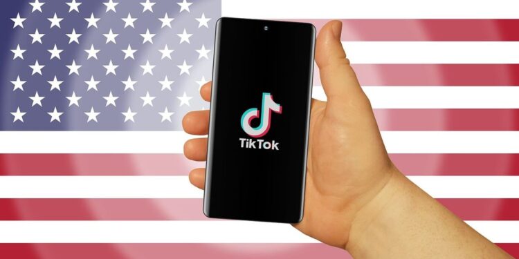 EEUU acusa a TikTok de recopilar datos confidenciales de usuarios
