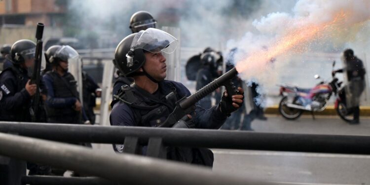 Edmundo González pide a las fuerzas de seguridad frenar la represión y respetar la voluntad popular