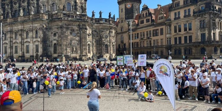 Así fue la votación de venezolanos en el exterior, masiva y entusiasta