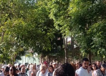Denuncias de irregularidades e incidencias en centros enturbian elecciones de Venezuela