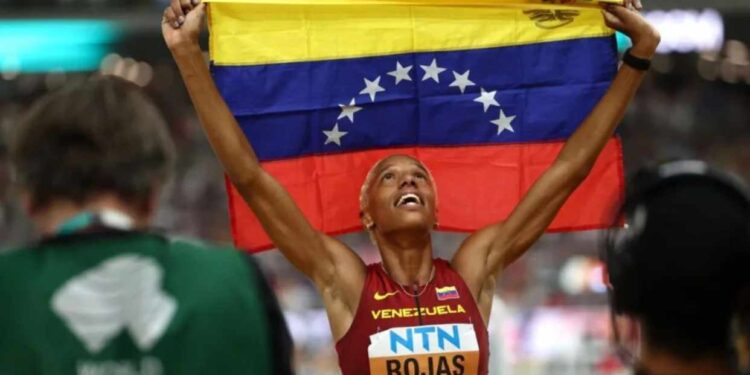 Yulimar Rojas y Julio Mayora serán quienes llevarán el tricolor en París 2024