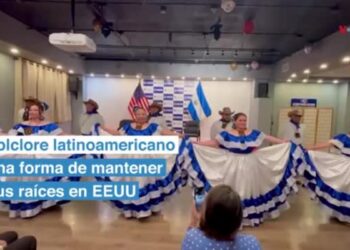 Latinoamericanos buscan preservar su cultura a través de sus danzas