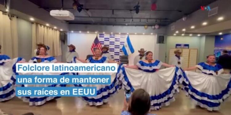 Latinoamericanos buscan preservar su cultura a través de sus danzas