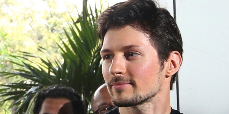 Francia: Autoridades presentan cargos preliminares contra presidente ejecutivo de Telegram