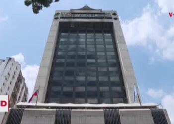 Fiscalía emite una tercera citación para Edmundo González