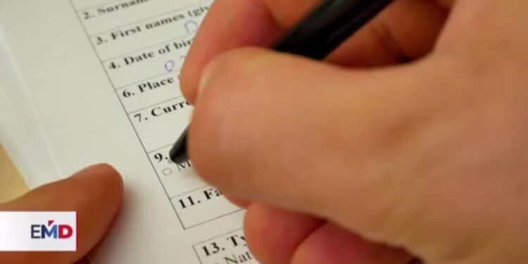 Suspensión indefinida de permisos de viaje en EEUU inquieta a beneficiarios