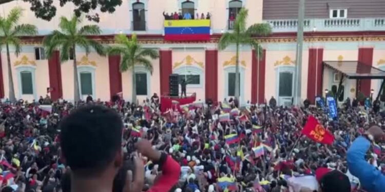 Maduro acude al Tribunal Supremo