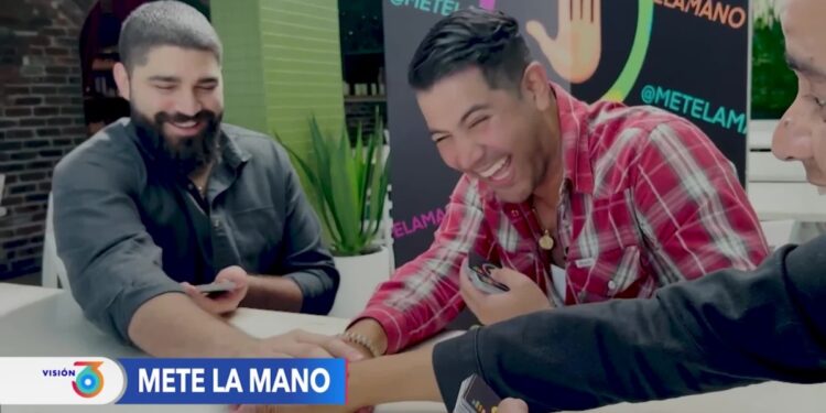 un juego de cartas que enseña la cultura popular venezolana