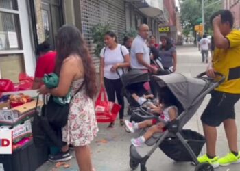 Restaurante hispano alimenta a migrantes en Nueva York