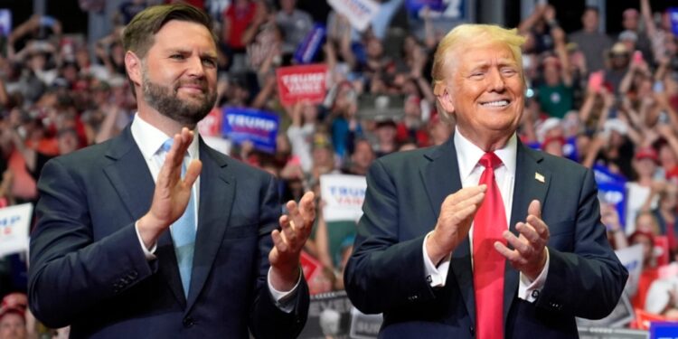 Donald Trump y su compañero de fórmula JD Vance visitaron la frontera sur de EEUU y pusieron la inmigración como tema importante en campaña.