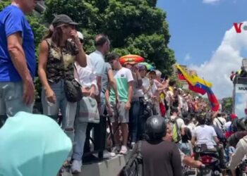 Venezolanos protestan en Caracas en defensa de los resultados de la elección del 28 de julio