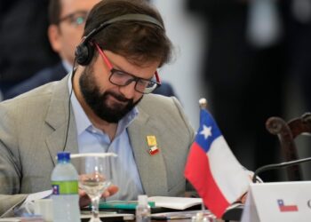 Chile: Presidente Boric afirma no tener dudas de que el régimen de Maduro "ha intentado cometer un fraude"