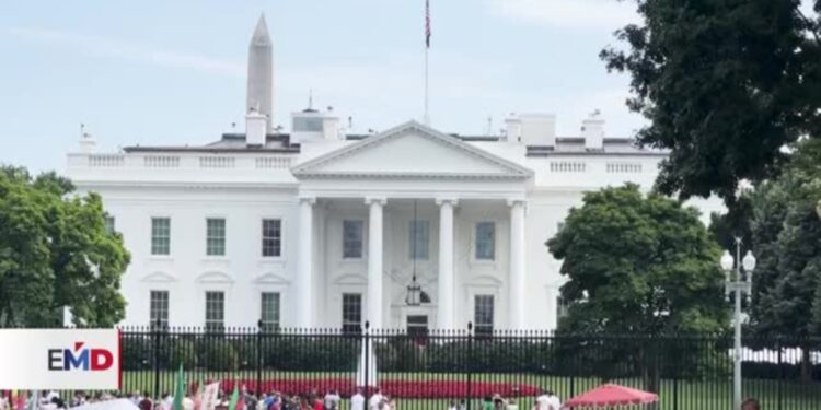 15 estados en EEUU buscan impedir acceso de inmigrantes irregulares a seguro médico