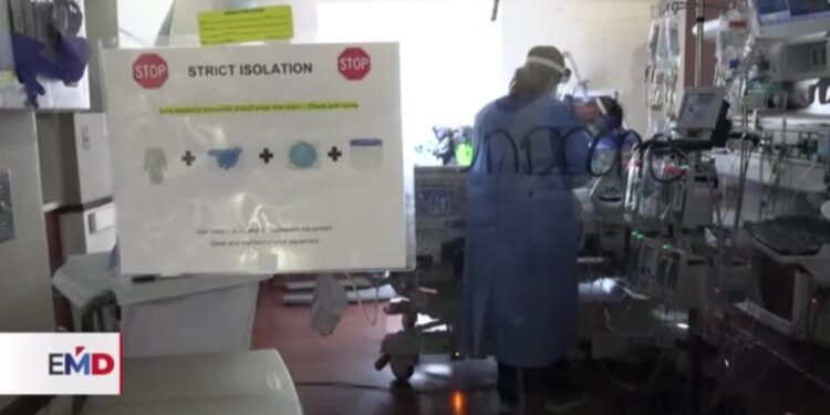 CDC registra incremento de nuevas infecciones de COVID en Estados Unidos