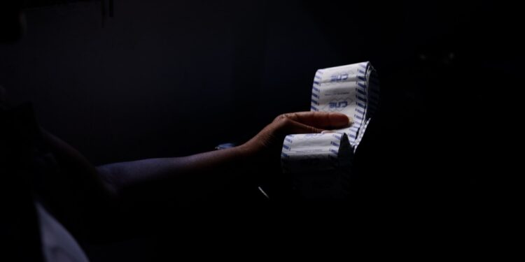 Testigos electorales de la oposición en Venezuela viven entre el miedo y la satisfacción