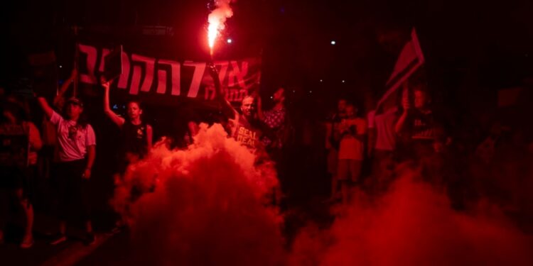 Las negociaciones de alto el fuego en Gaza se extienden mientras el número de muertos supera los 40.000