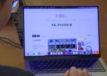 Desertó y hoy habla por los otros periodistas que quedaron en Corea del Norte