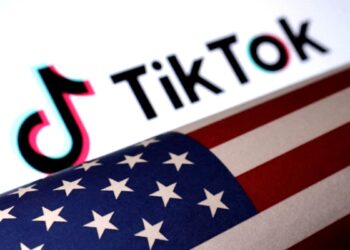 Pese a preocupaciones de seguridad TikTok sigue siendo clave en la campaña presidencial 2024 en EEUU
