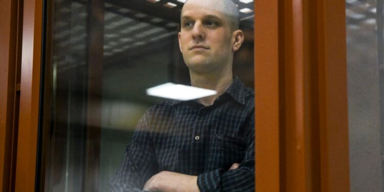 Estados Unidos y Rusia realizan mayor canje de reos de la era postsoviética