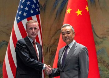 EE.UU. dice que trata de evitar que relación con China degenere en conflicto