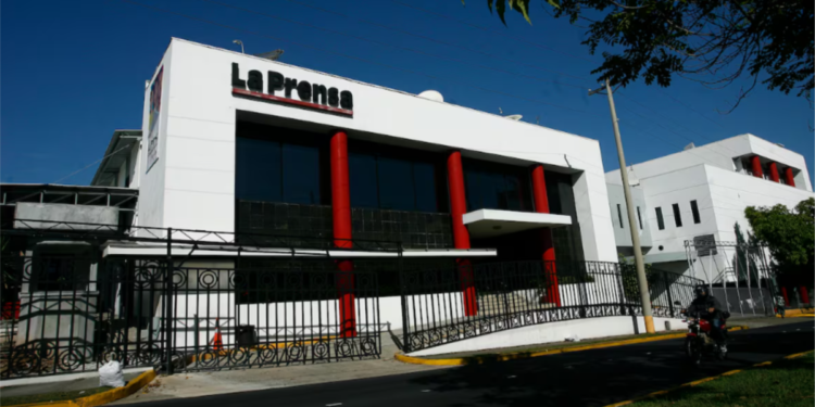 SIP advierte que demandas contra La Prensa en Panamá ponen riesgo la libertad de expresión en el país