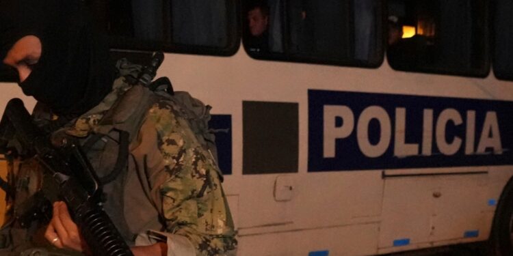 al menos cinco mineros asesinados y tres heridos en zona del sur afectada por criminalidad