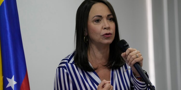 Venezuela: Líder opositora María Corina Machado dice estar bajo resguardo ante ataques del régimen