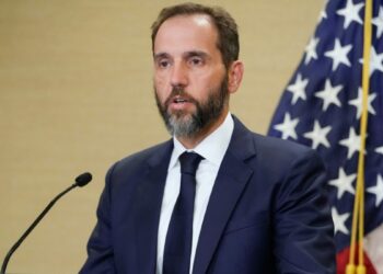 Fiscalía presenta nueva imputación contra Trump en proceso relacionado con asalto al Capitolio