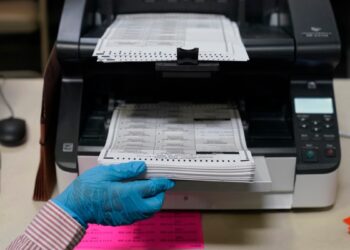 Un reporte señala las perturbaciones que pueden poner en riesgo las elecciones presidenciales de EE.UU.