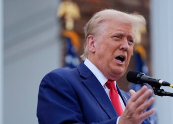 Donald Trump dice que tiene derecho a atacar personalmente a Kamala Harris