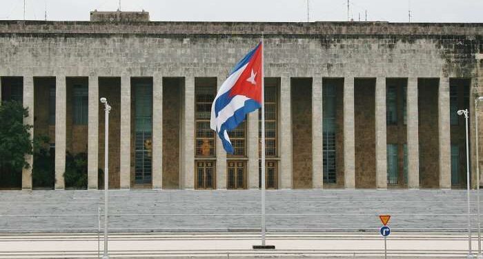 Cuba llama a Machado “promotora de mentiras” tras desmentir sus acusaciones