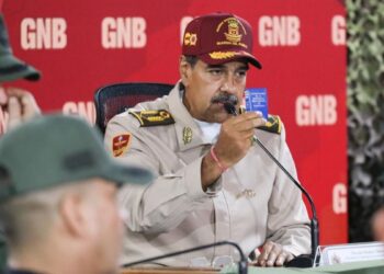 Nicolás Maduro: El país vive un tiempo de combate por la paz