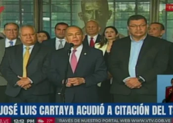 A pesar de haber acudido a la citación: Manual Rosales se niega a presentar pruebas ante el TSJ