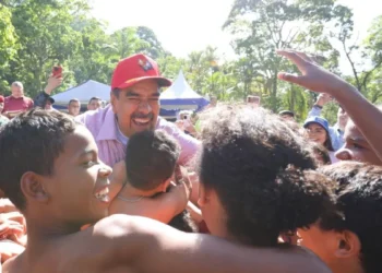 Presidente Maduro llamó a ir comunidad adentro a llevar felicidad a los niños y jóvenes de la Patria