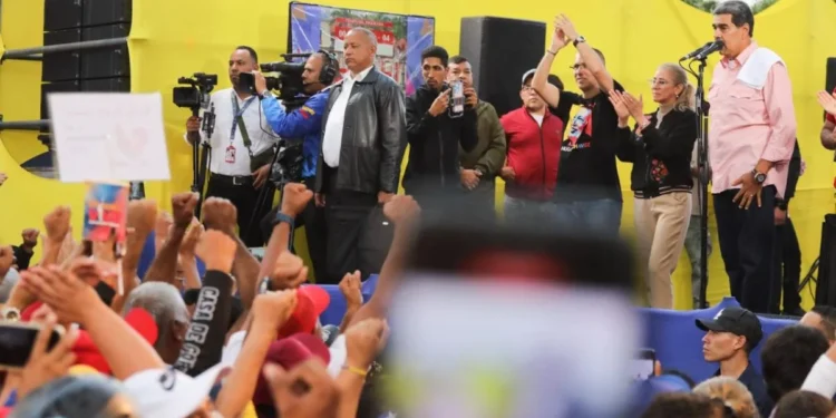 Presidente Maduro: Controversia electoral está en manos del TSJ como manda la Constitución