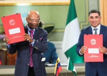 Venezuela y Nigeria firman acuerdos en materia de gas y petróleo