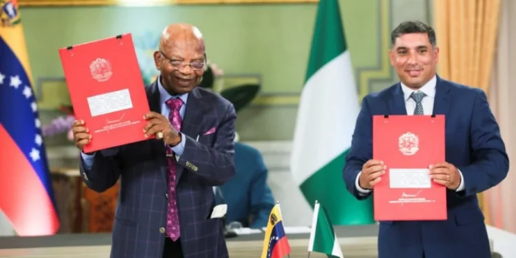 Venezuela y Nigeria firman acuerdos en materia de gas y petróleo