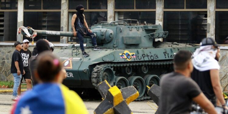 Denuncian a Maduro ante la Corte Penal por otros 600 casos de represión y piden su captura