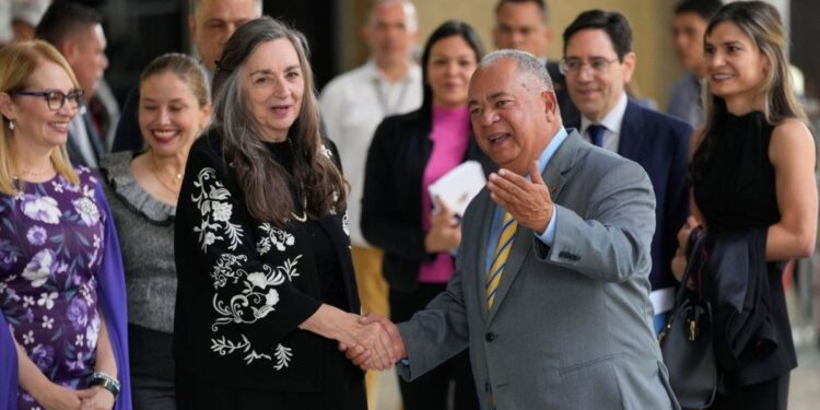 Centro Carter, informe clave que confirma fraude electoral en Venezuela