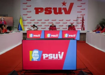 Cabello: La unión cívico-militar-policial apagó violencia de la ultraderecha