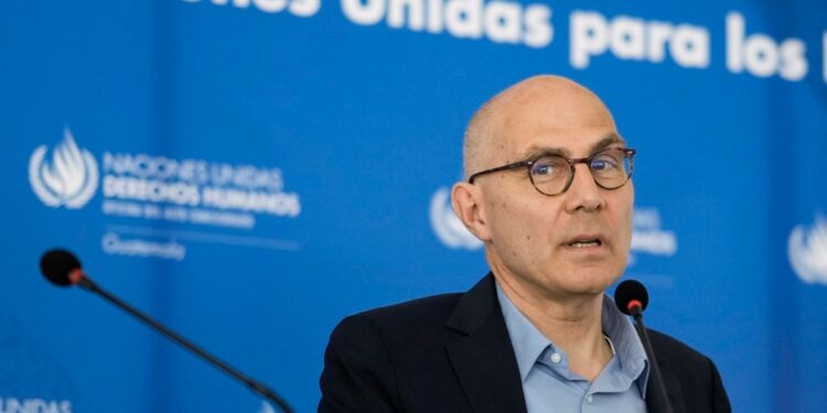 ONU denuncia un “clima de miedo”, España promueve diálogos