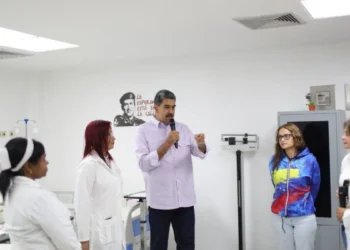 residente Maduro reinauguró el Centro de Diagnóstico Integral «Ludovico Silva»