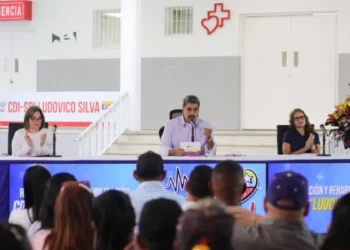 Jefe de Estado: Gobierno continuará equipando los centros de salud a pesar de las sanciones