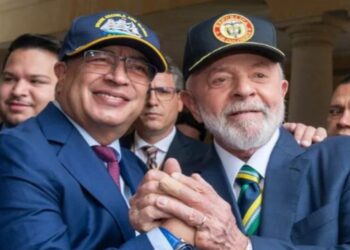 Lula y Petro conversan sobre salida política a crisis en Venezuela