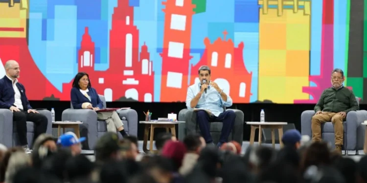 Presidente Maduro: Los influencers buscan manipular la mente de los venezolanos para generar violencia