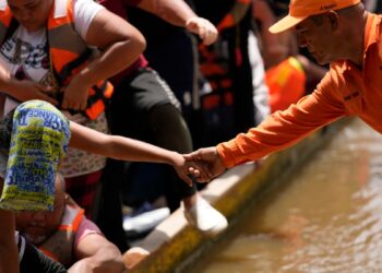 Panamá anuncia primer vuelo para repatriar migrantes tras convenio con EEUU
